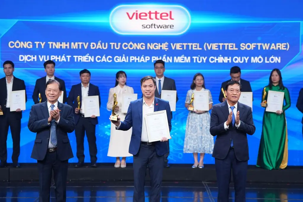 Viettel Software nhận giải thưởng Chuyển đổi số Việt Nam 2025