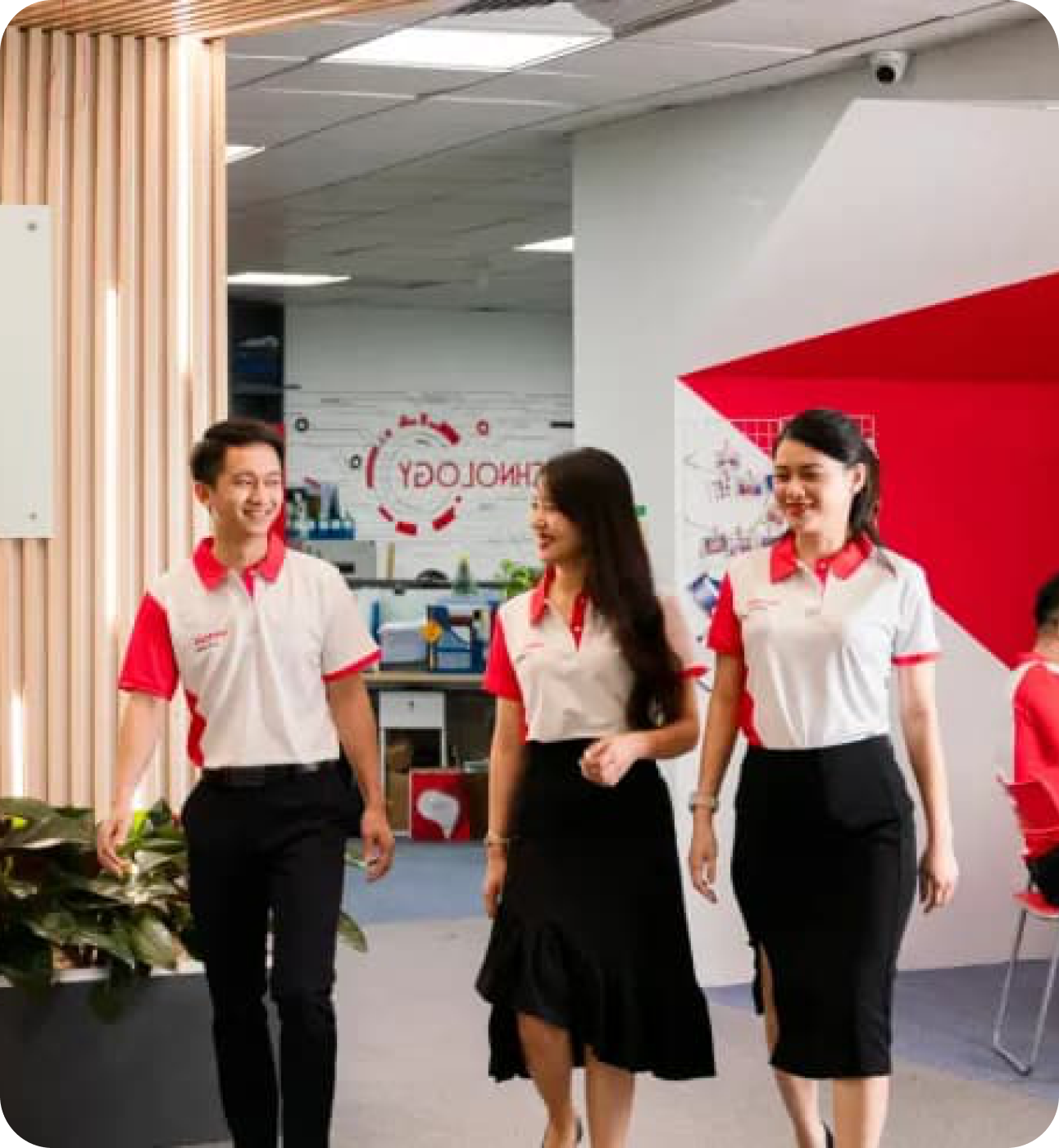 Thực tập sinh phát triển trong môi trường công nghệ
